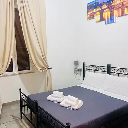 格蓝迪客房酒店 3*